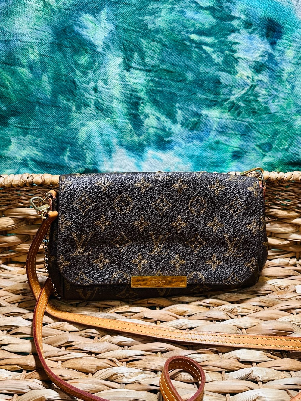 Louis Vuitton Monogram Brown Crossbody Bag with Gold Chain